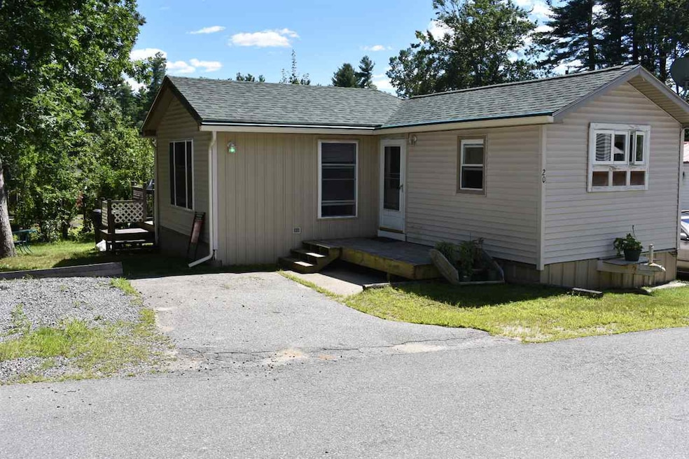 31 Page Rd unit 20, Litchfield, NH 03052 - photo 1