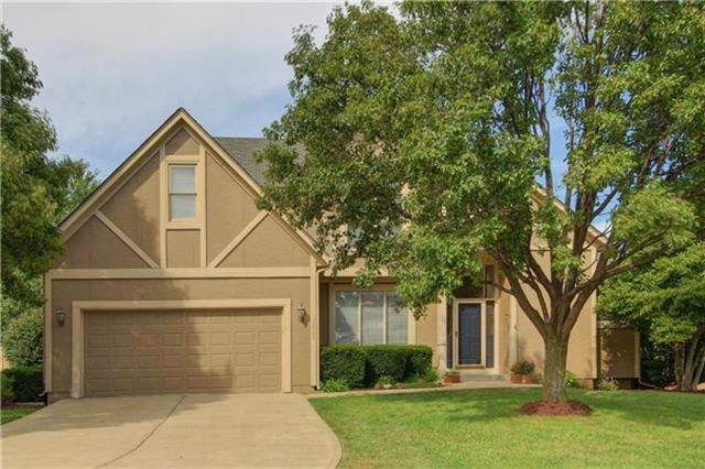 Rare 1.5 sty home in BV schools.