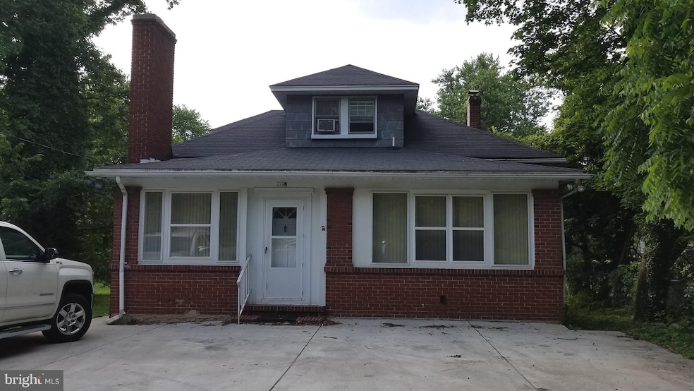 2108 Thistlebloom Rd, Gwynn Oak, MD 21207 - photo 1