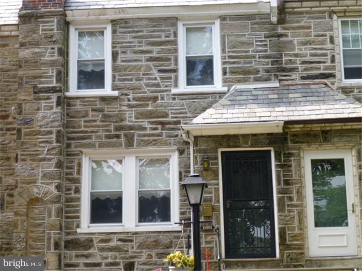 3536 Chippendale St, Philadelphia, PA 19136 - photo 1