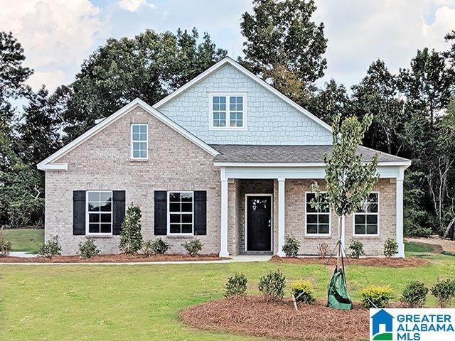 Pictures depict similar exterior and interior fini