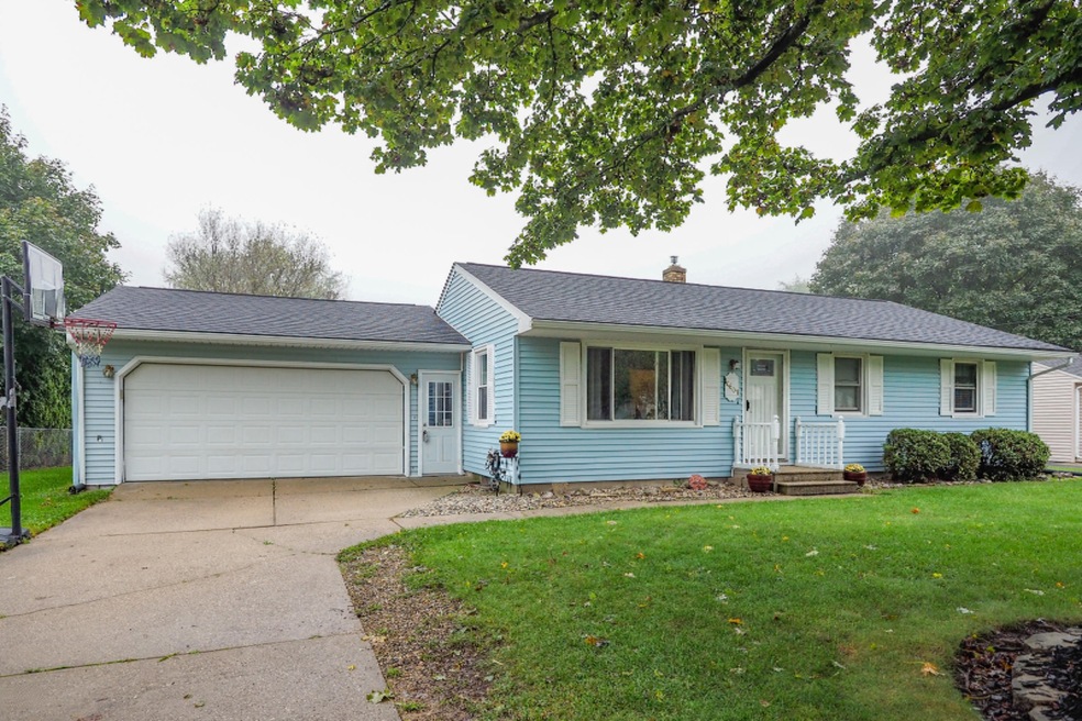 10607 Schuur St, Portage, MI 49024 - photo 1