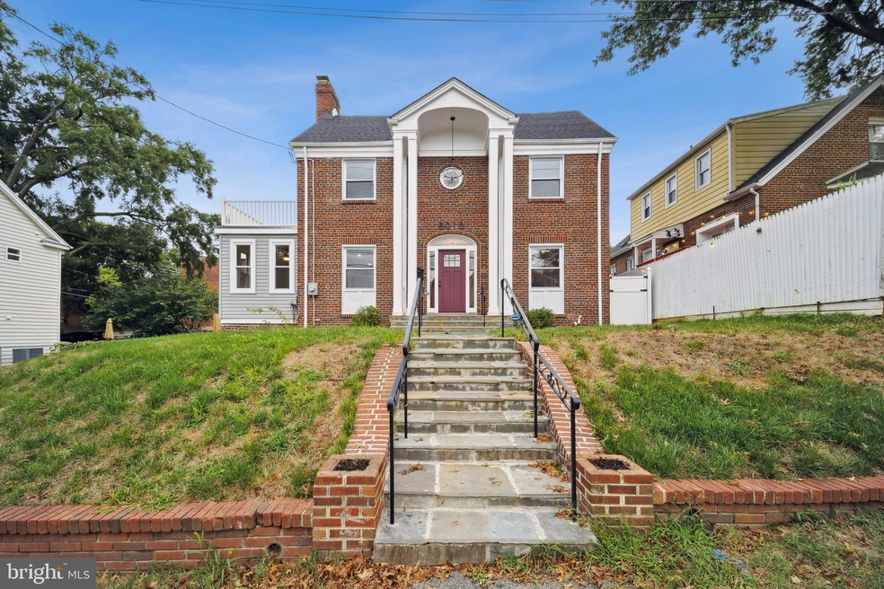 5010 Brooks St NE, Washington, DC 20019 - photo 1