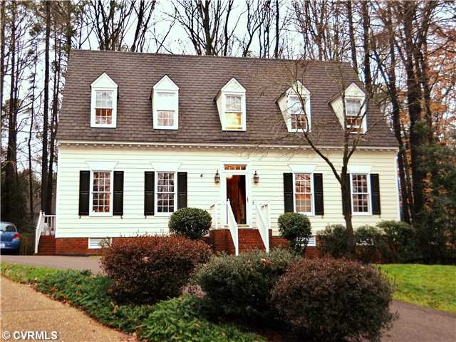 Exterior Front - Wonderful huge cape on cul de sac
