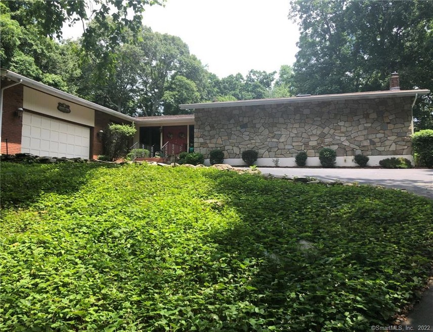 11 Wildwood Dr, Old Lyme, CT 06371 - photo 1