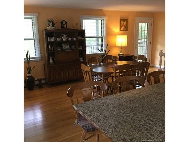 391 Four Rod Rd, Berlin, CT 06037 - photo 1