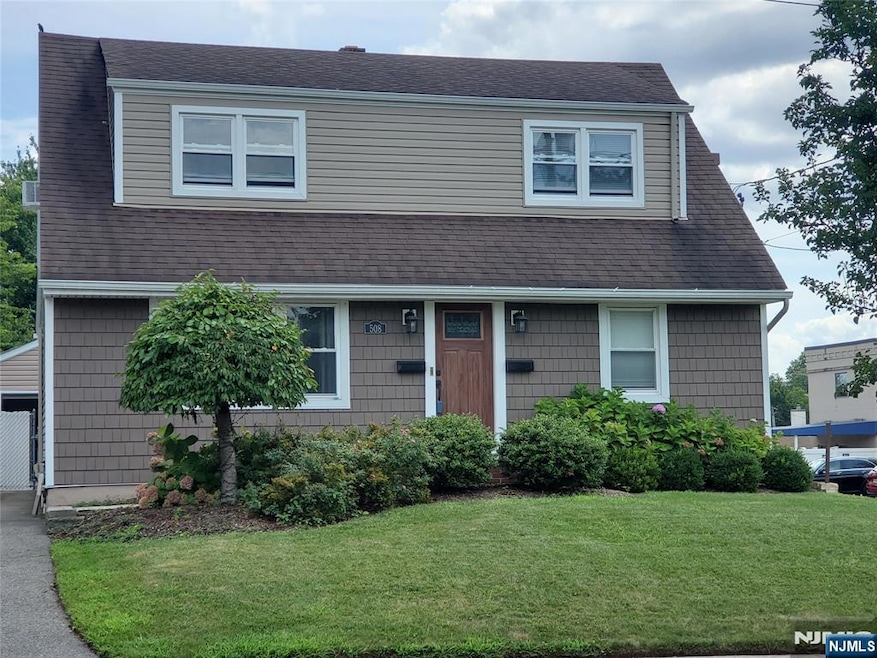 508 Stuyvesant Ave unit 2, Lyndhurst, NJ 07071 - photo 1