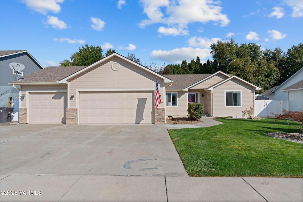 5705 W Whatcom Ave-3