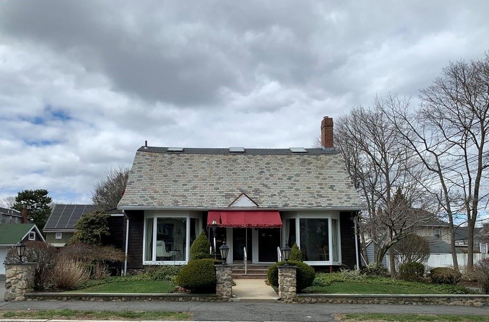 990 Humphrey St unit 2, Swampscott, MA 01907 - photo 1