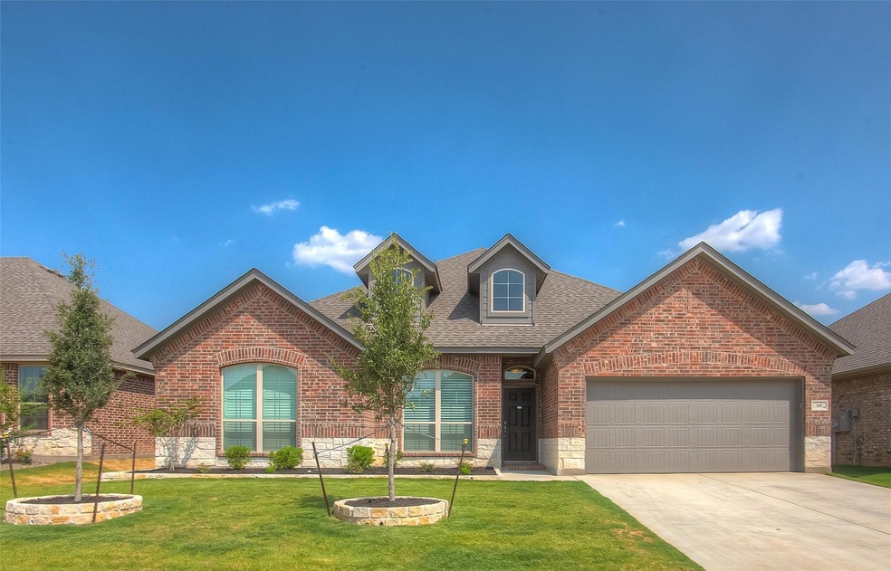 108 Constitution Dr, Joshua, TX 76058 - photo 1