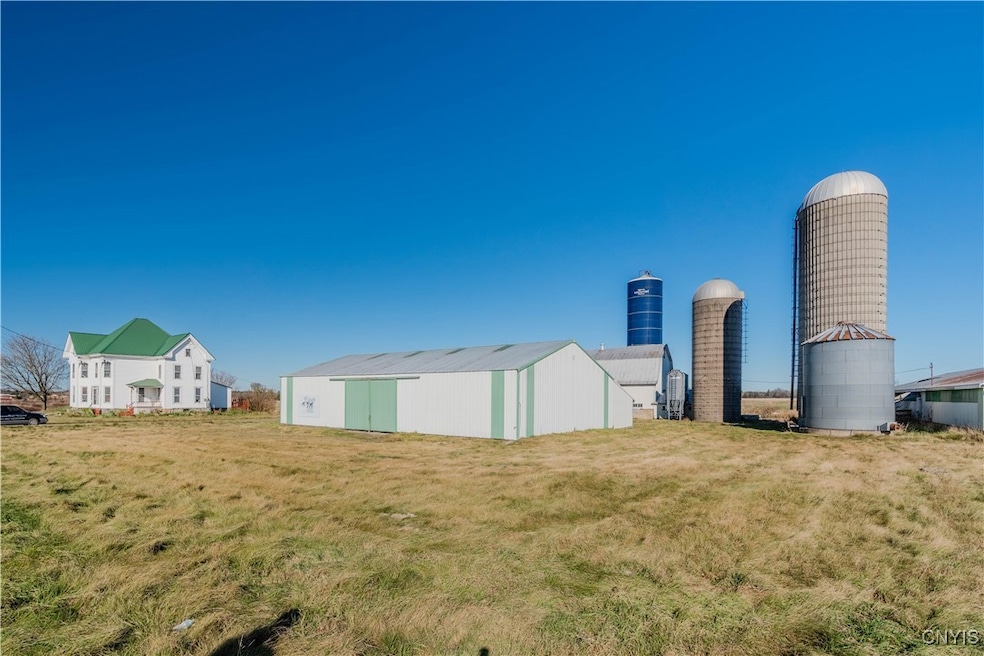 Under Contract $800,000