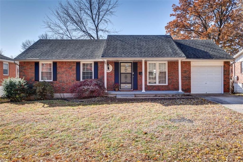 15217 E 43rd St S, Independence, MO 64055 - photo 1