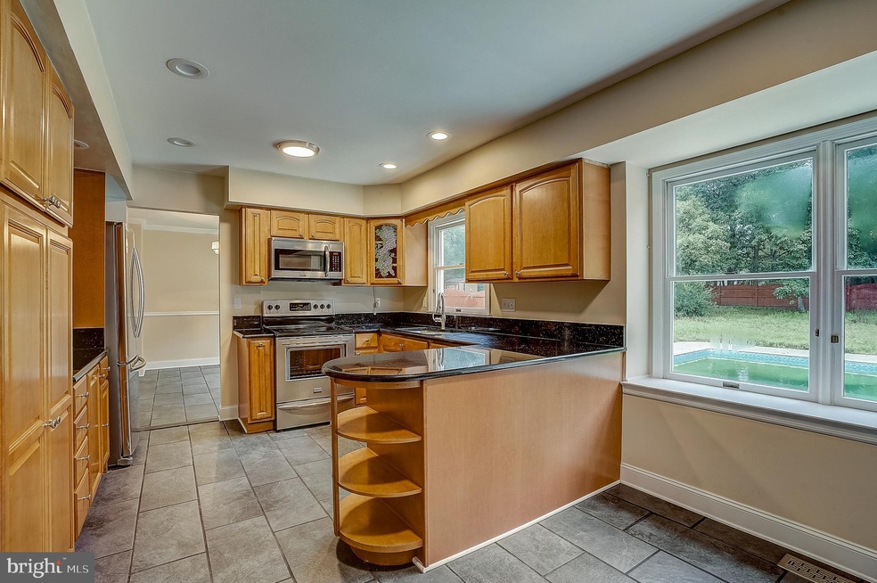 3 Devonshire Dr, Voorhees, NJ 08043 - photo 1