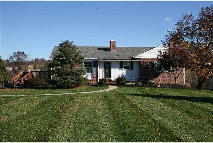 2511 Wasser Rd, Pennsburg, PA 18073 - photo 1