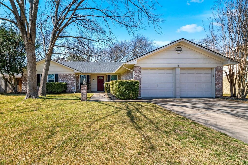 2821 Autumn Dr, Hurst, TX 76054 - photo 1