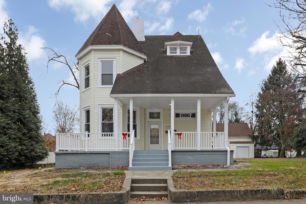 For Sale $519,900 • Co-Listing Agent