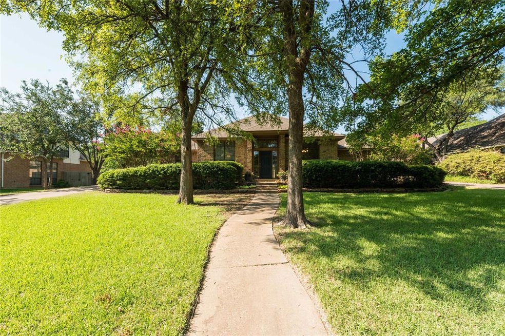 36 Rolling Hills Cir, Denton, TX 76205 - photo 1