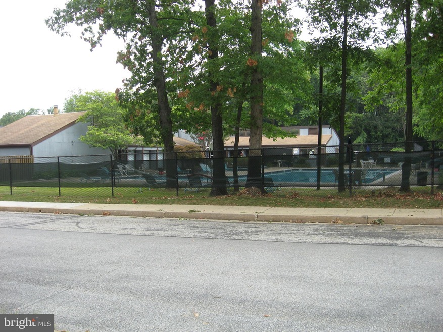 Heather Ridge unit 204, Baltimore, MD 21209 - photo 1