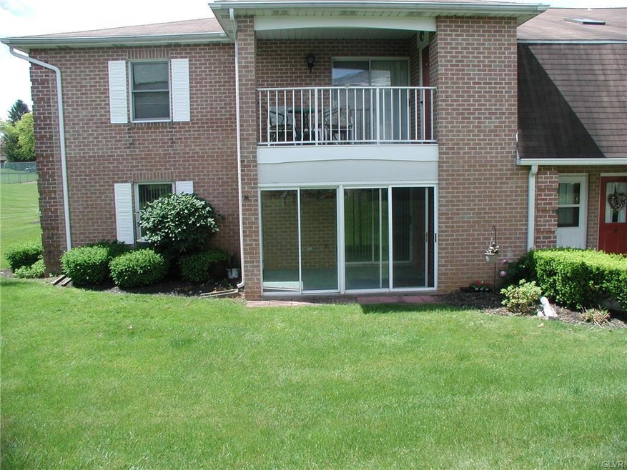 2677 Rolling Green Dr, Macungie, PA 18062 - photo 1