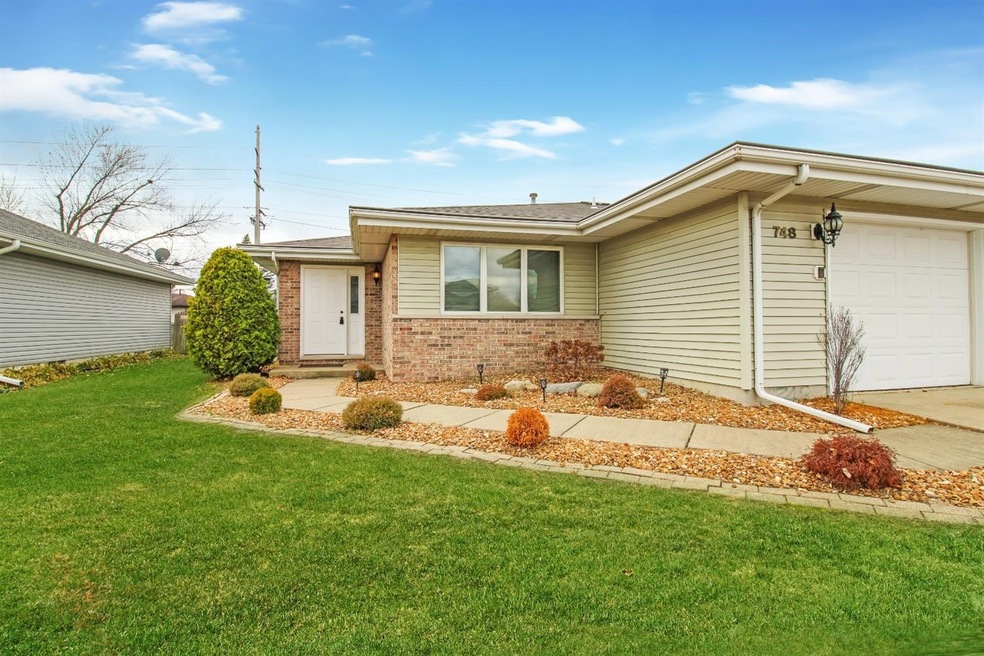 748 N Forest Ave, Griffith, IN 46319 - photo 1