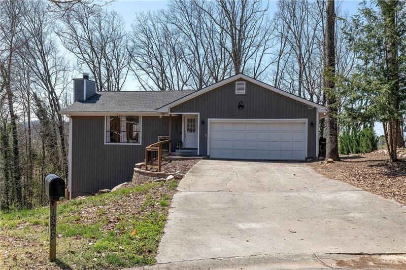 1829 Tree Top Ct, Marietta, GA 30062 - photo 1