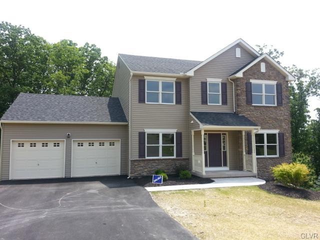 106 Country Chase Dr unit 3, Wind Gap, PA 18091 - photo 1