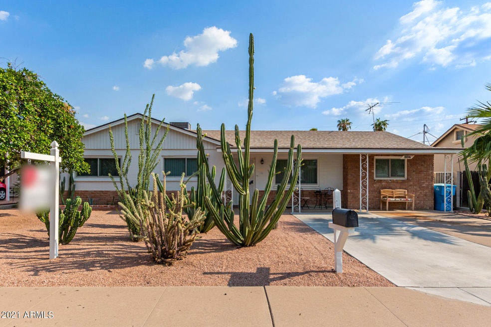 1027 E Las Palmaritas Dr, Phoenix, AZ 85020 - photo 1