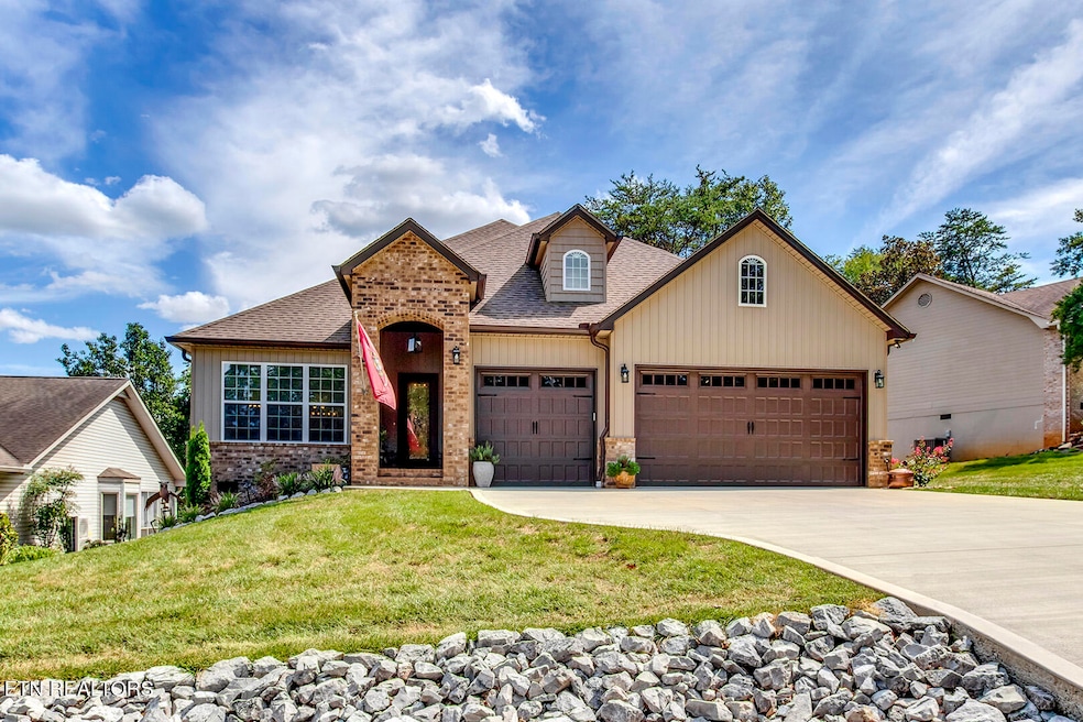 Sold $683,000 • Co-Listing Agent