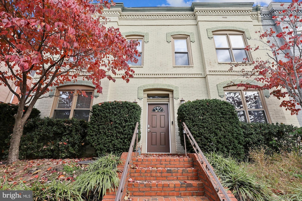 1116 C St NE unit 101, Washington, DC 20002 - photo 1