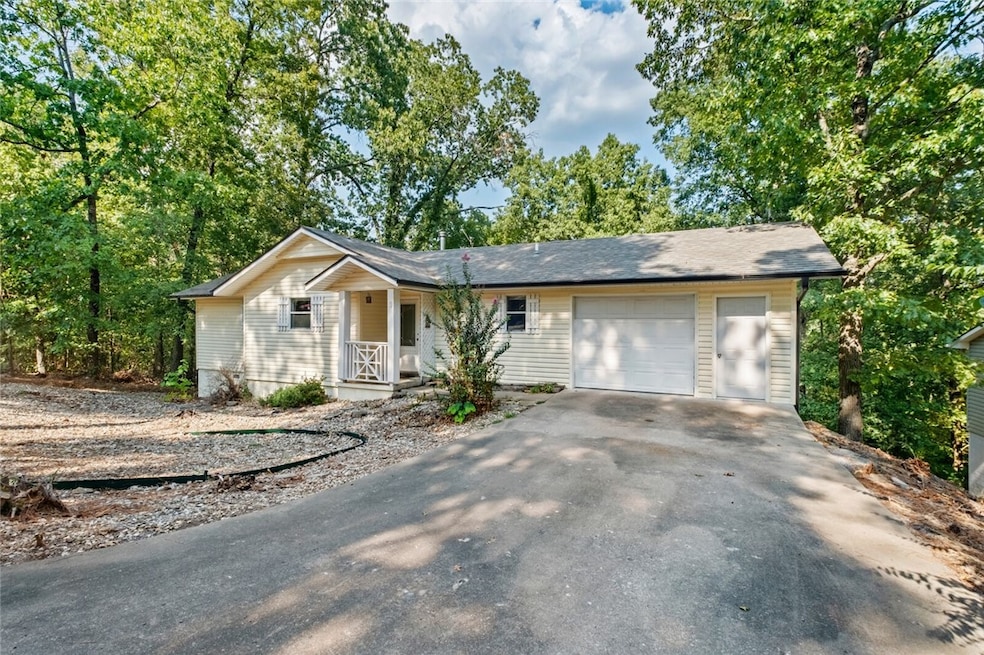 9 Folkingham Ln, Bella Vista, AR 72715 - photo 1