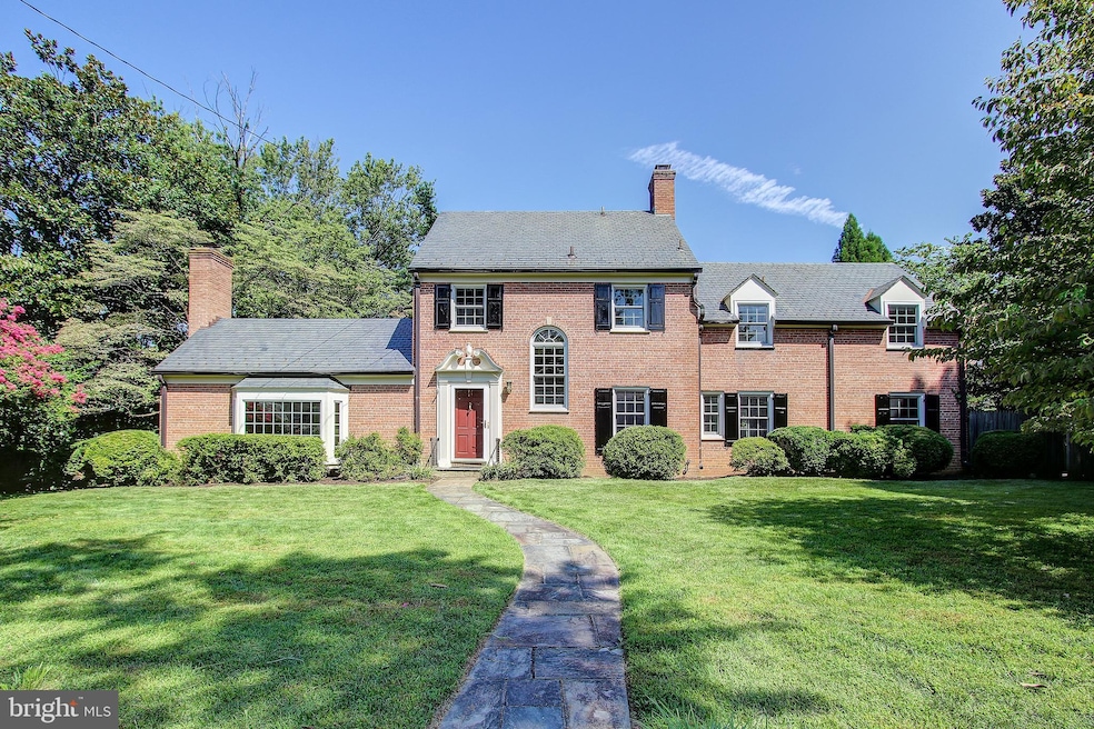 5421 Wickford Dr, Rockville, MD 20852 - photo 1