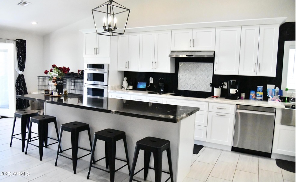 653 E Ironwood Dr, Chandler, AZ 85225 - photo 1