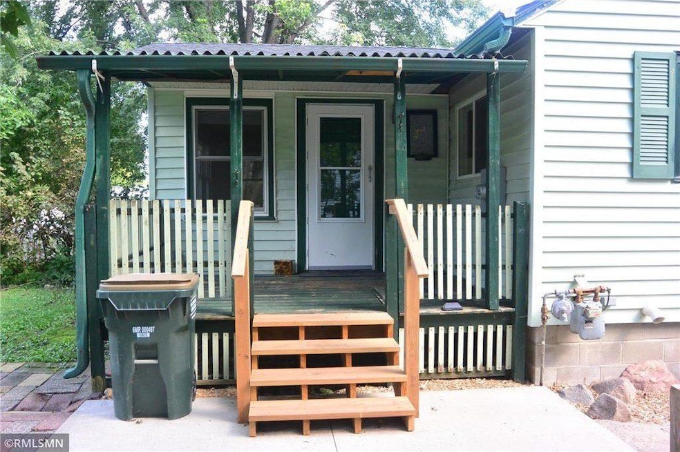 1421 14th St E, Glencoe, MN 55336 - photo 1