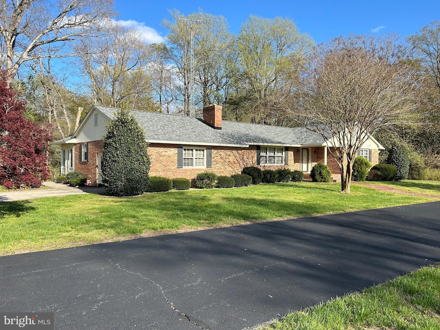 Under Contract $565,000