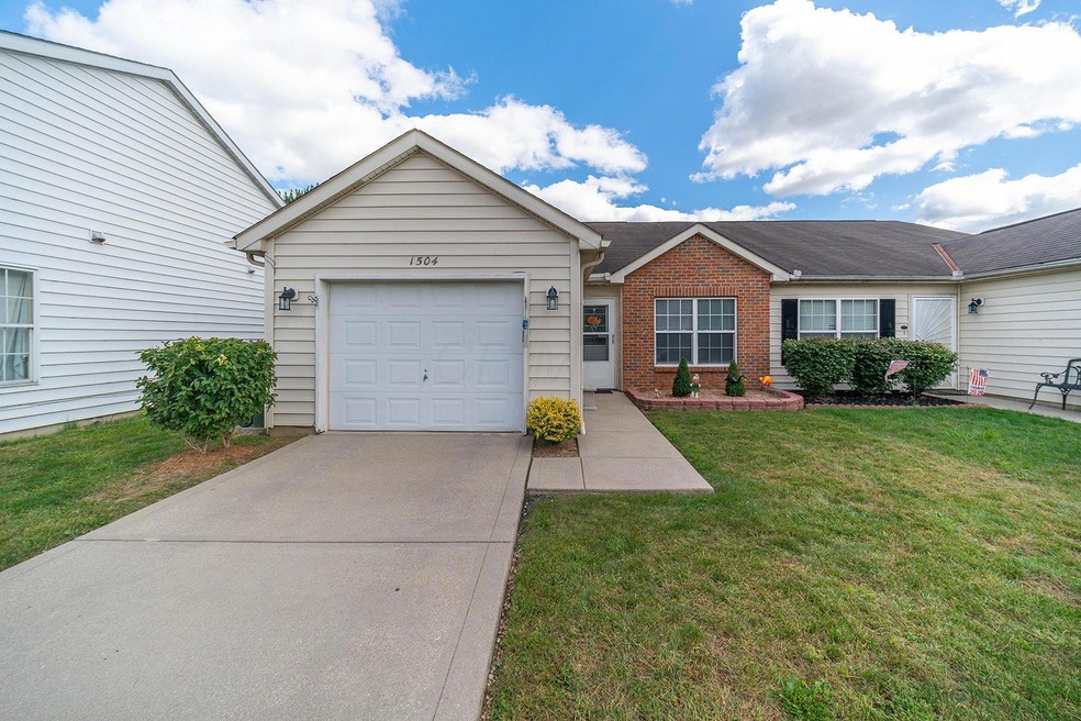 1504 October Ridge Ct, Columbus, OH 43223 - photo 1