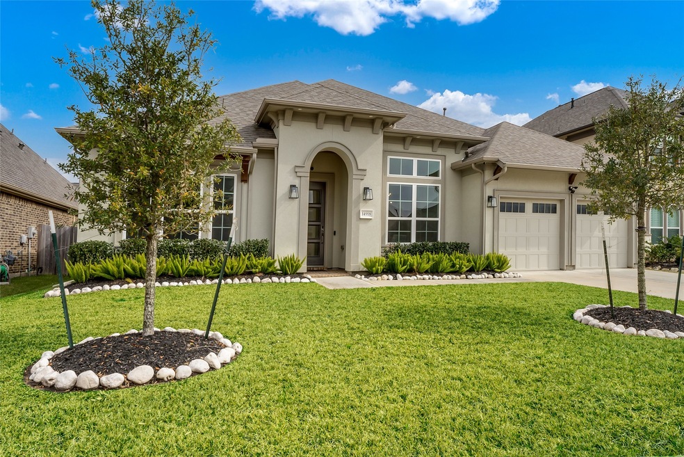 Welcome Home to 14918 House Martin Ln!