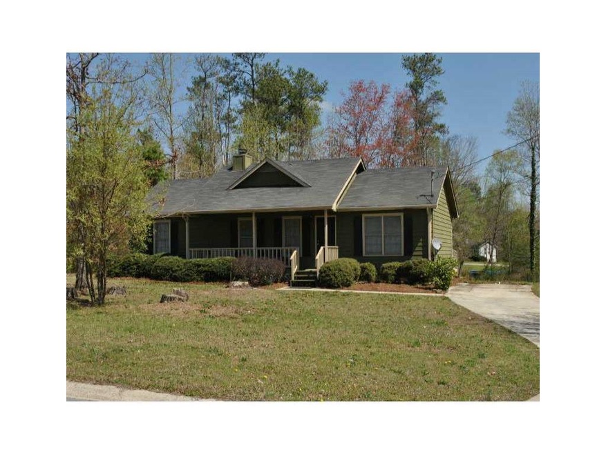 180 Pine Haven Dr, Carrollton, GA 30116 - photo 1