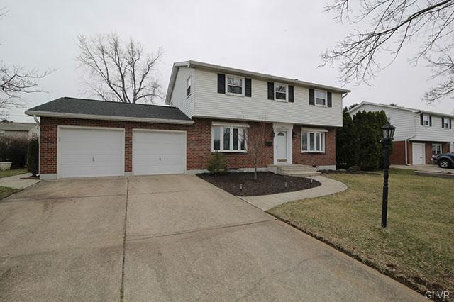 1827 Johnston Dr, Bethlehem, PA 18017 - photo 1