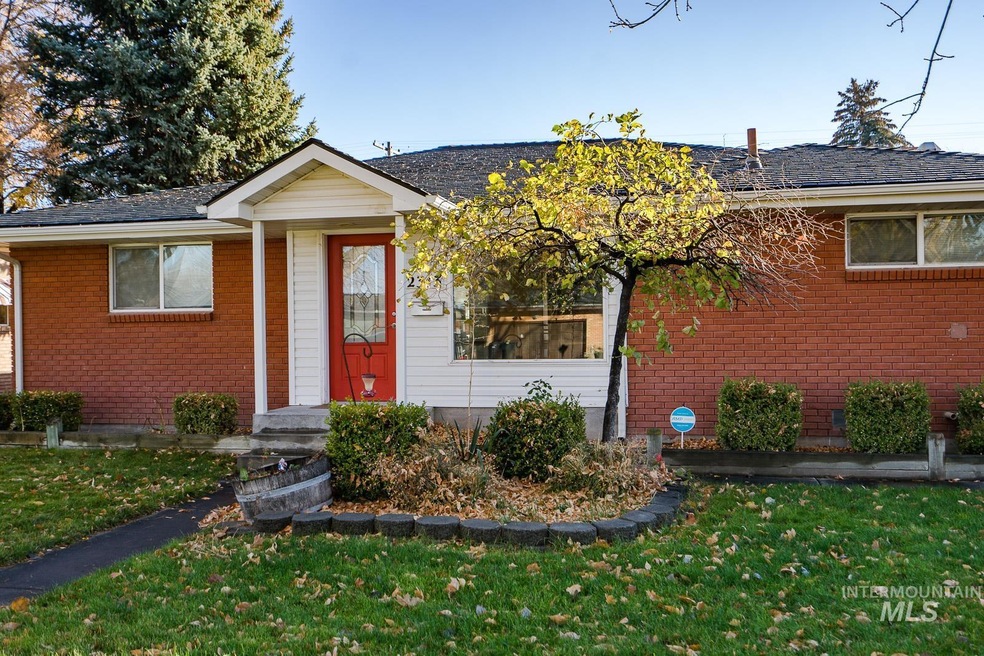 2313 Conant Dr, Burley, ID 83318 - photo 1