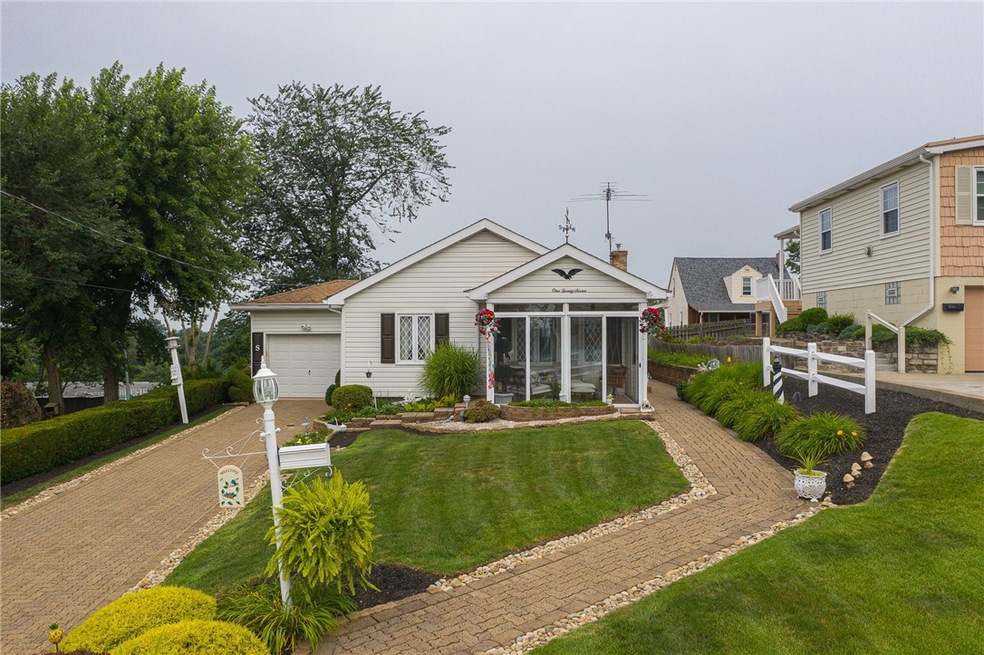 Welcome to 127 4th Avenue!