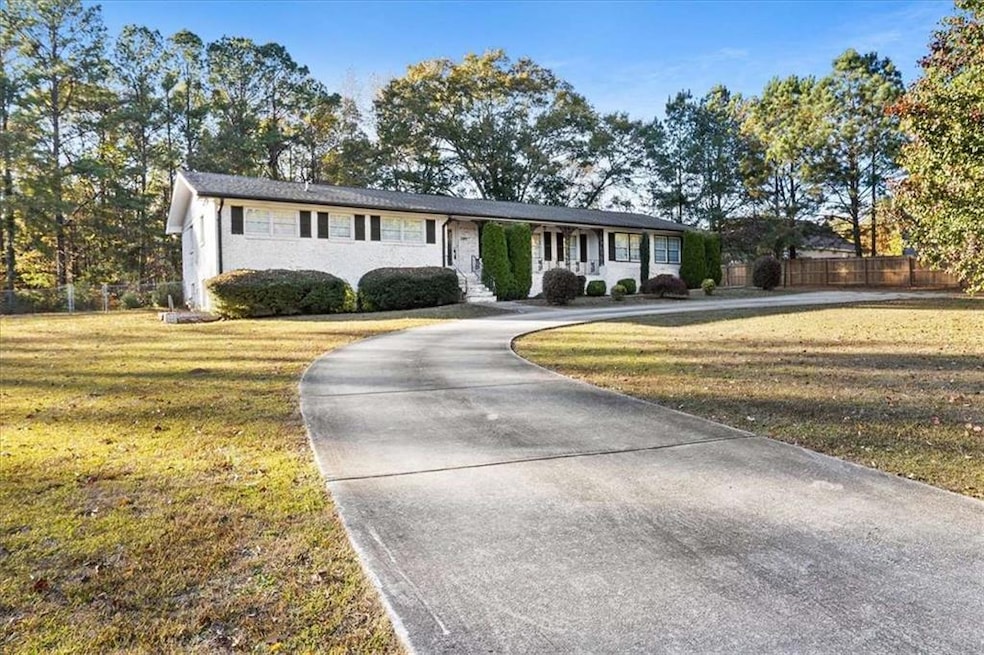 3129 Miller Rd, Lithonia, GA 30038 - photo 1