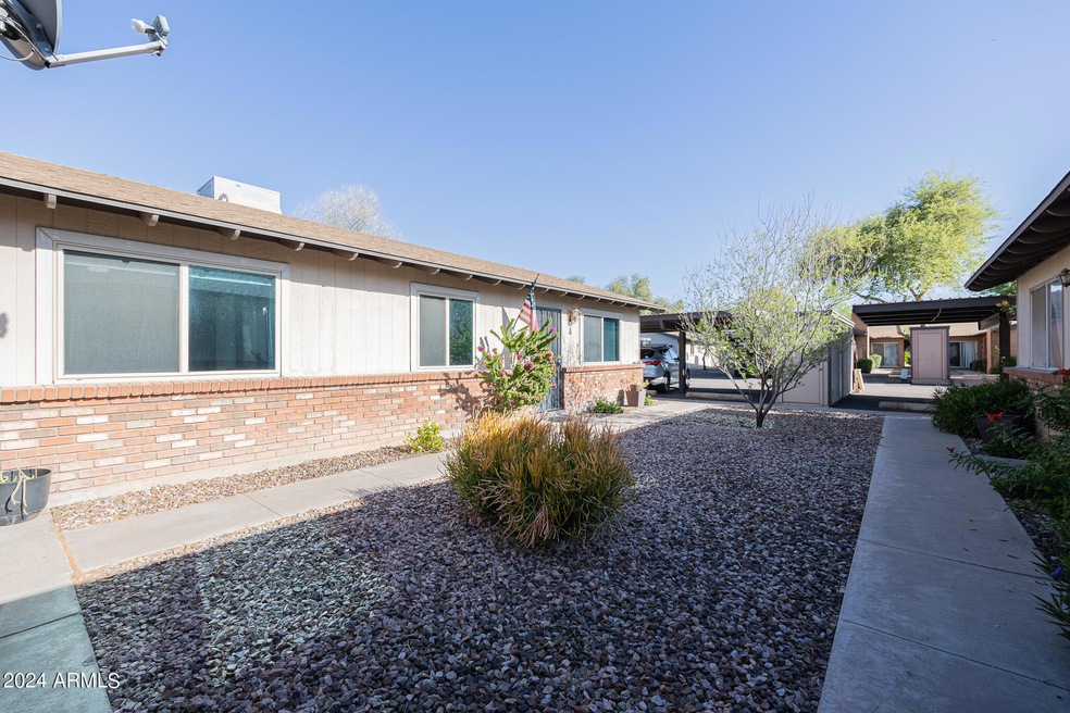 1139 E Redmon Dr unit A, Tempe, AZ 85283 - photo 1