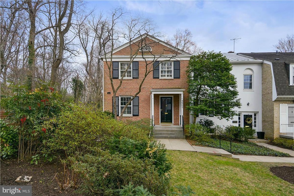 3561 Hamlet Place, Chevy Chase, MD 20815 - photo 1