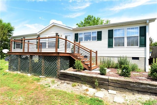 336 Lamonda Dr, Hendersonville, NC 28792 - photo 1