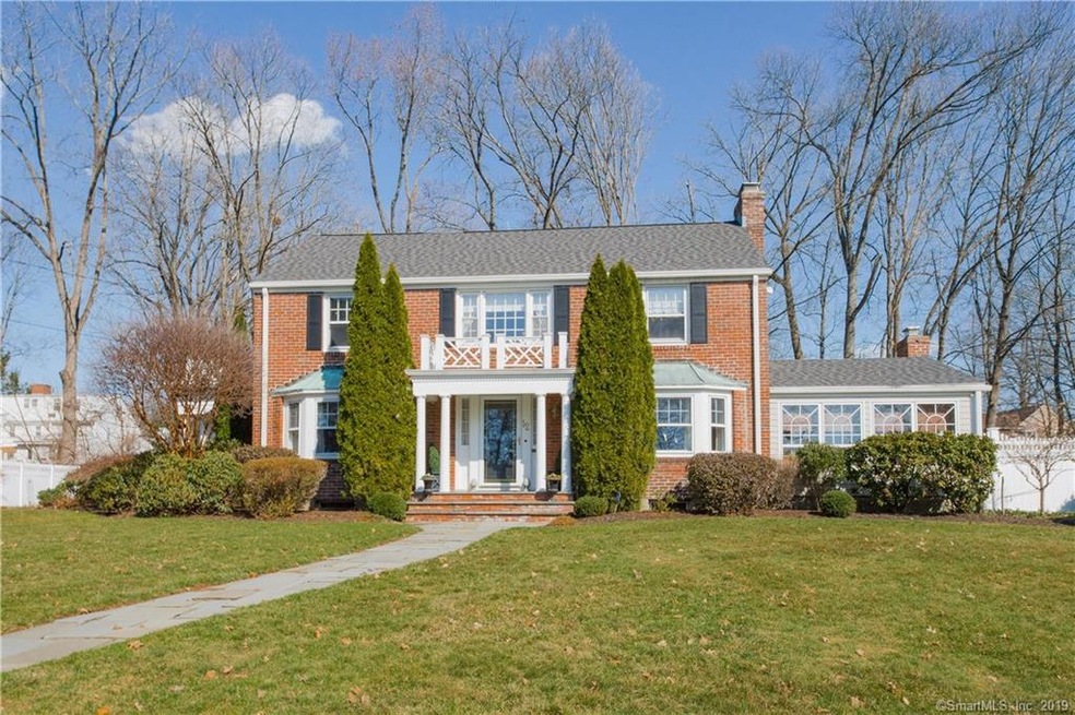 12 Brenway Dr, West Hartford, CT 06117 - photo 1