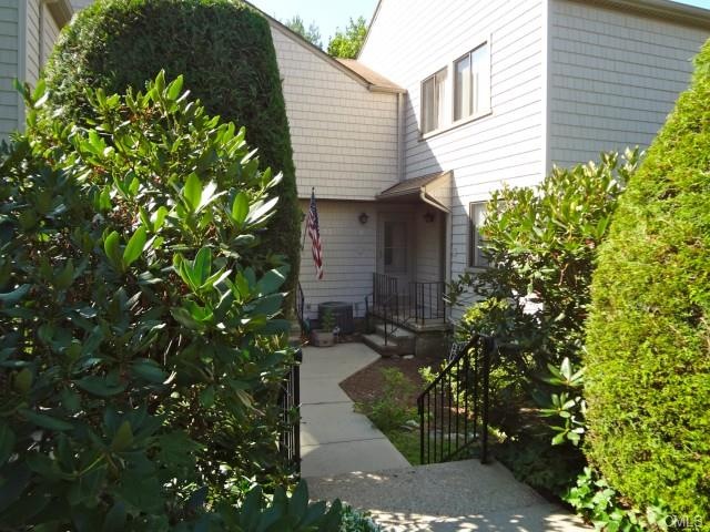 77 River Bend Rd unit C, Stratford, CT 06614 - photo 1