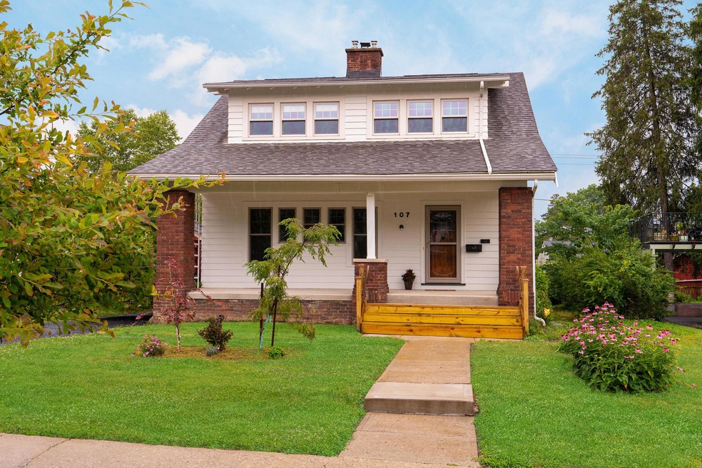 107 E Dunedin Rd, Columbus, OH 43214 - photo 1