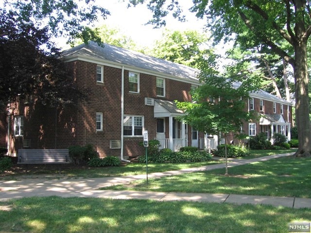 67 Clark Ct, Rutherford, NJ 07070 - photo 1