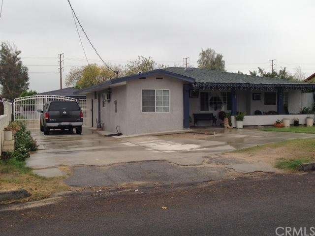 Front Picture with Driveway