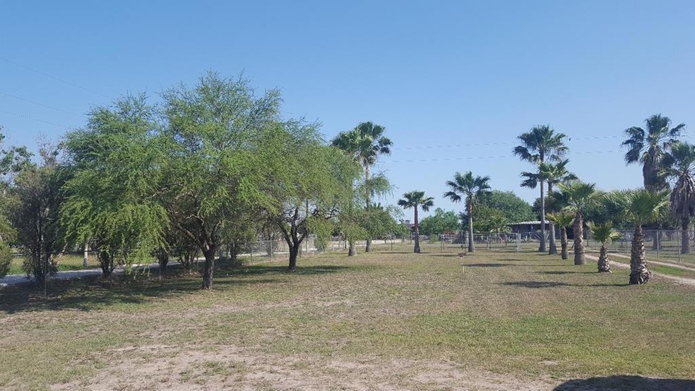 1348 E Hernandez Rd, Donna, TX 78537 - photo 1